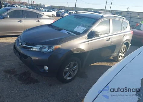 2015 Toyota Rav4 Xle z USA, uszkodzony, nr VIN JTMWFREV3FJ055837